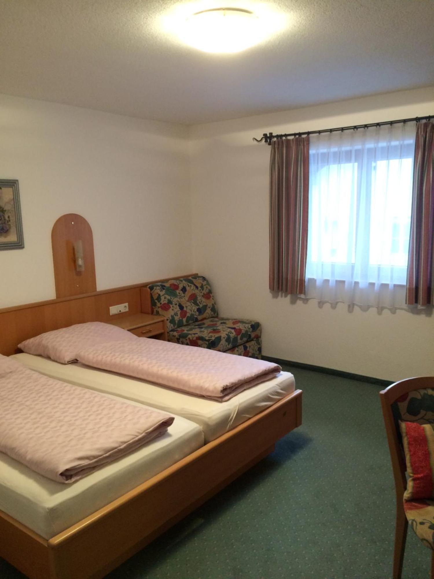 Haus Erwin Spiss Hotel Sankt Anton am Arlberg Kültér fotó
