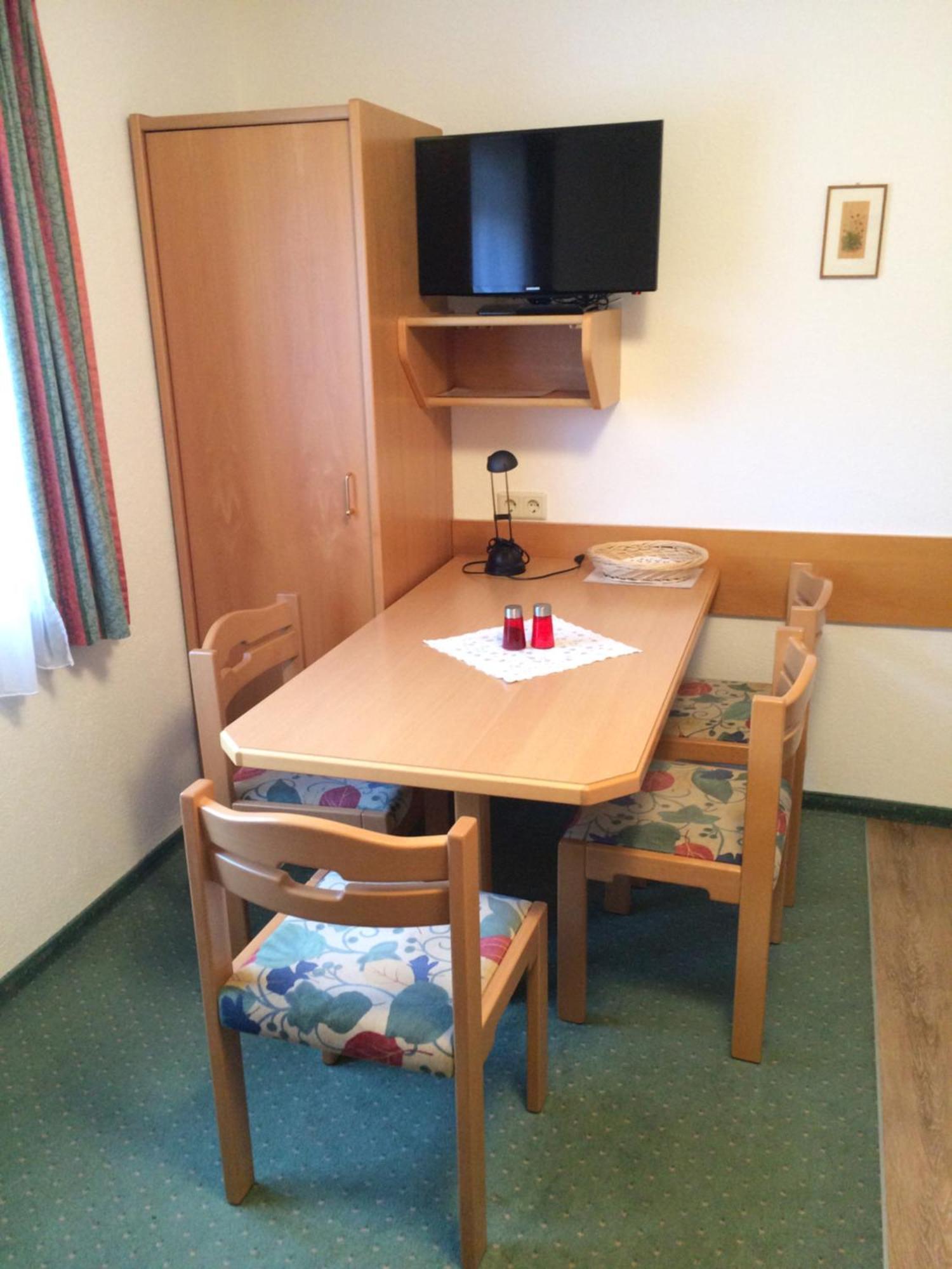 Haus Erwin Spiss Hotel Sankt Anton am Arlberg Kültér fotó